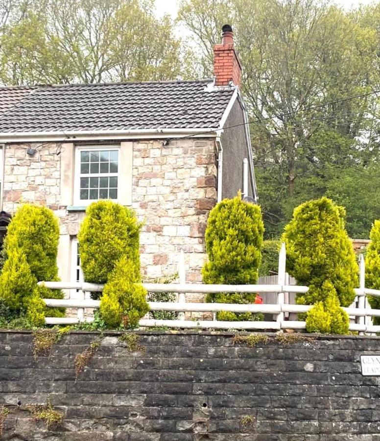 2-Bed Cottage In In Welsh Valley Nr Swansea Exterior foto